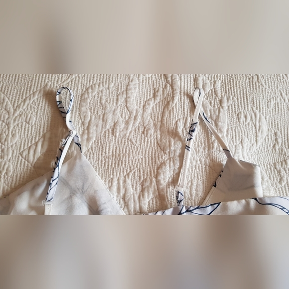 🩵Host Pick🩵 Neon Blonde peplum high low top S - Picture 9 of 11